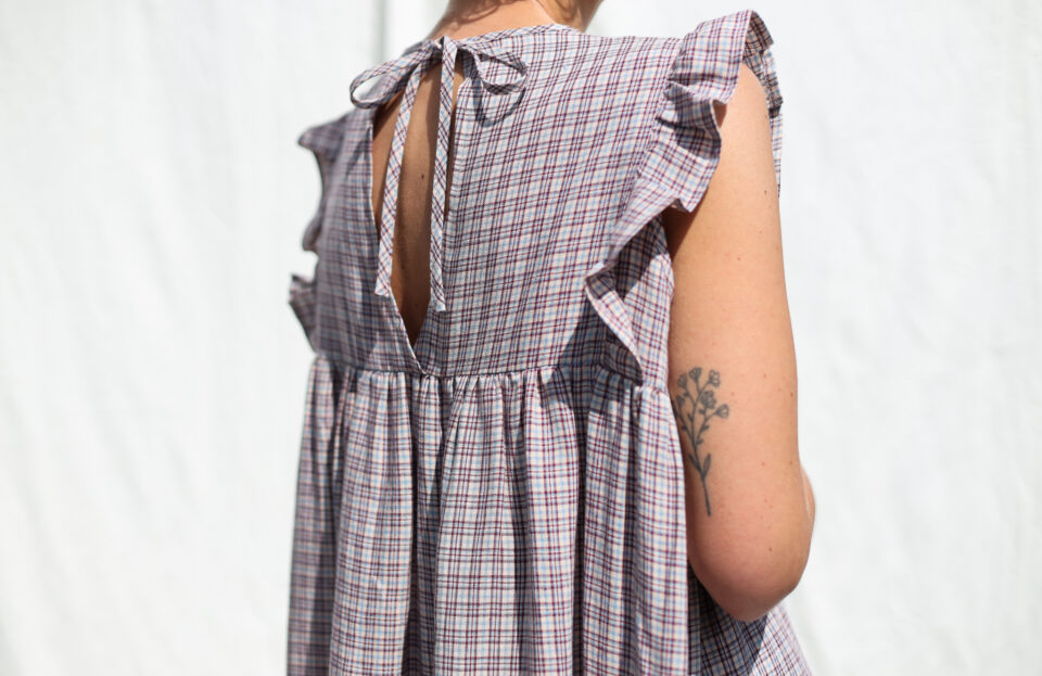 Linen flutter sleeves tiered hem dress with tie BASILE - Image 4