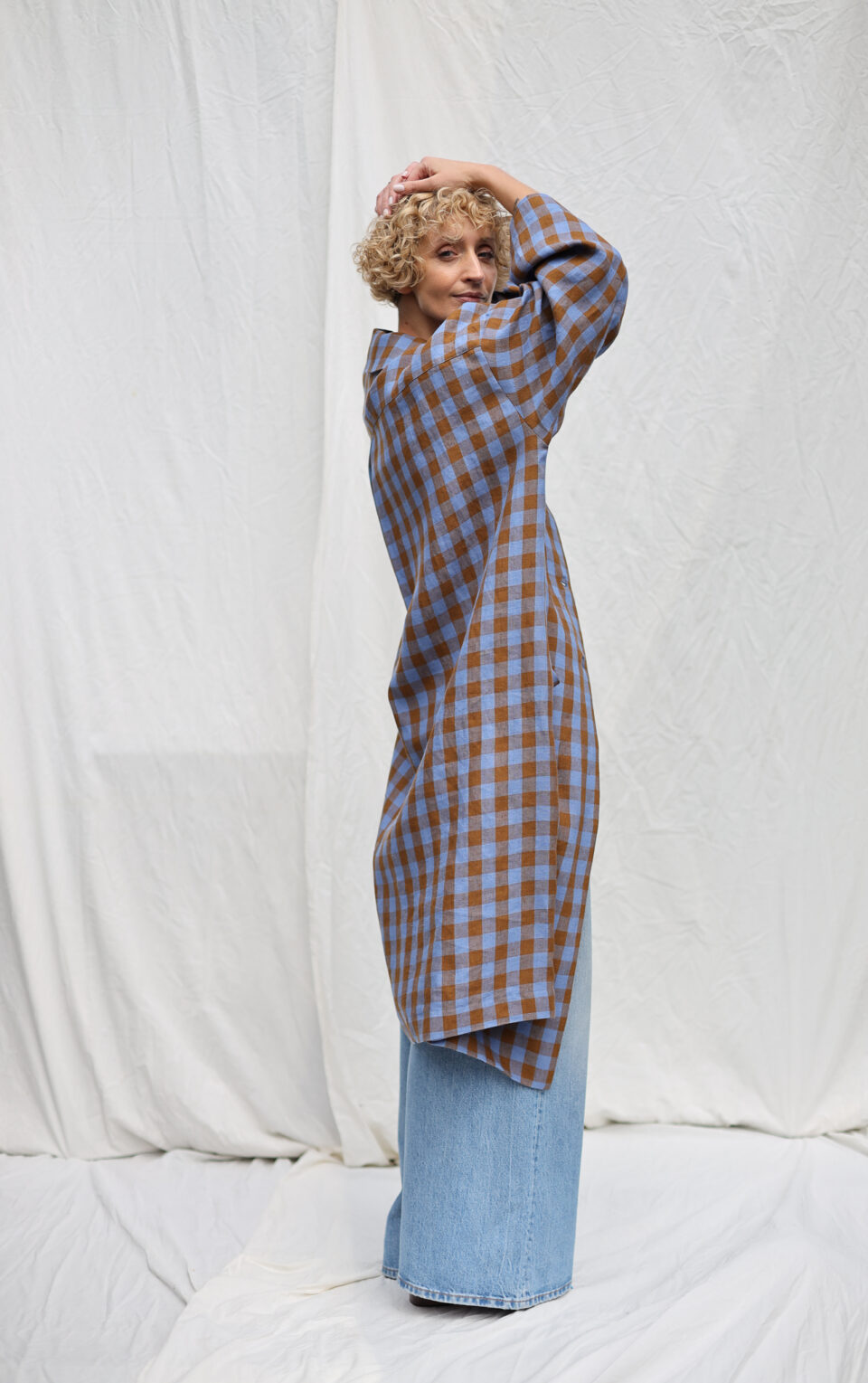 Double breasted linen oversized coat in blue bonnet checks - Image 5