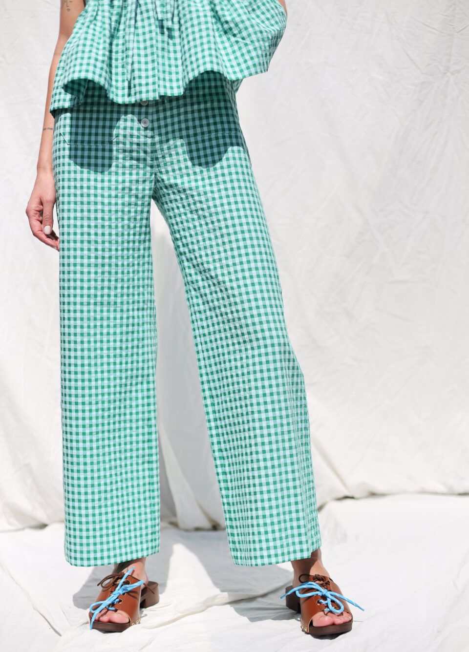 Higher waist cropped leg culottes in jungle green seersucker check | Trousers | Sustainable clothing | OffOn clothing