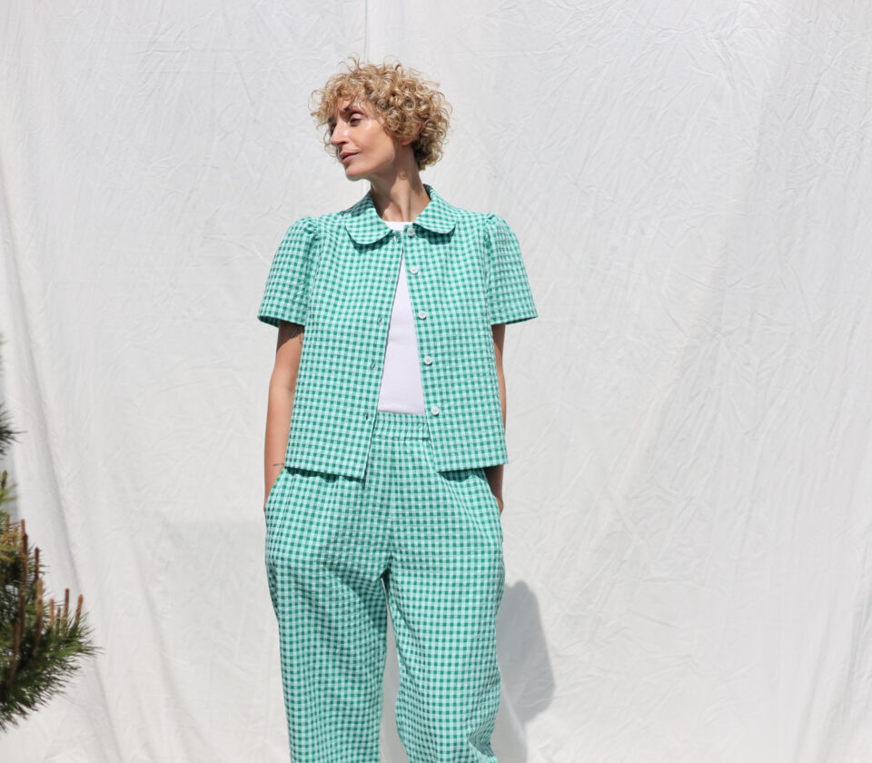 Peter Pan collar short sleeve blouse in jungle green seersucker checks