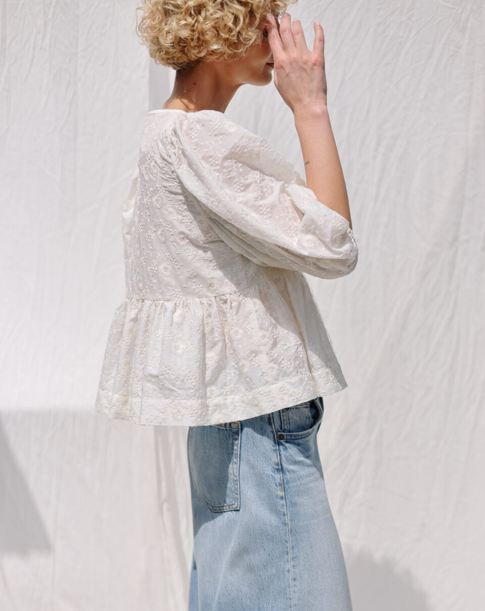 Embroidered silk and cotton puffy sleeves blouse with front ties SUNNY - Image 3