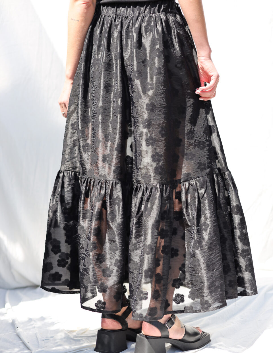 Black floral viscose organza ruffled hem skirt with elasticated waist BLOOM - Image 2