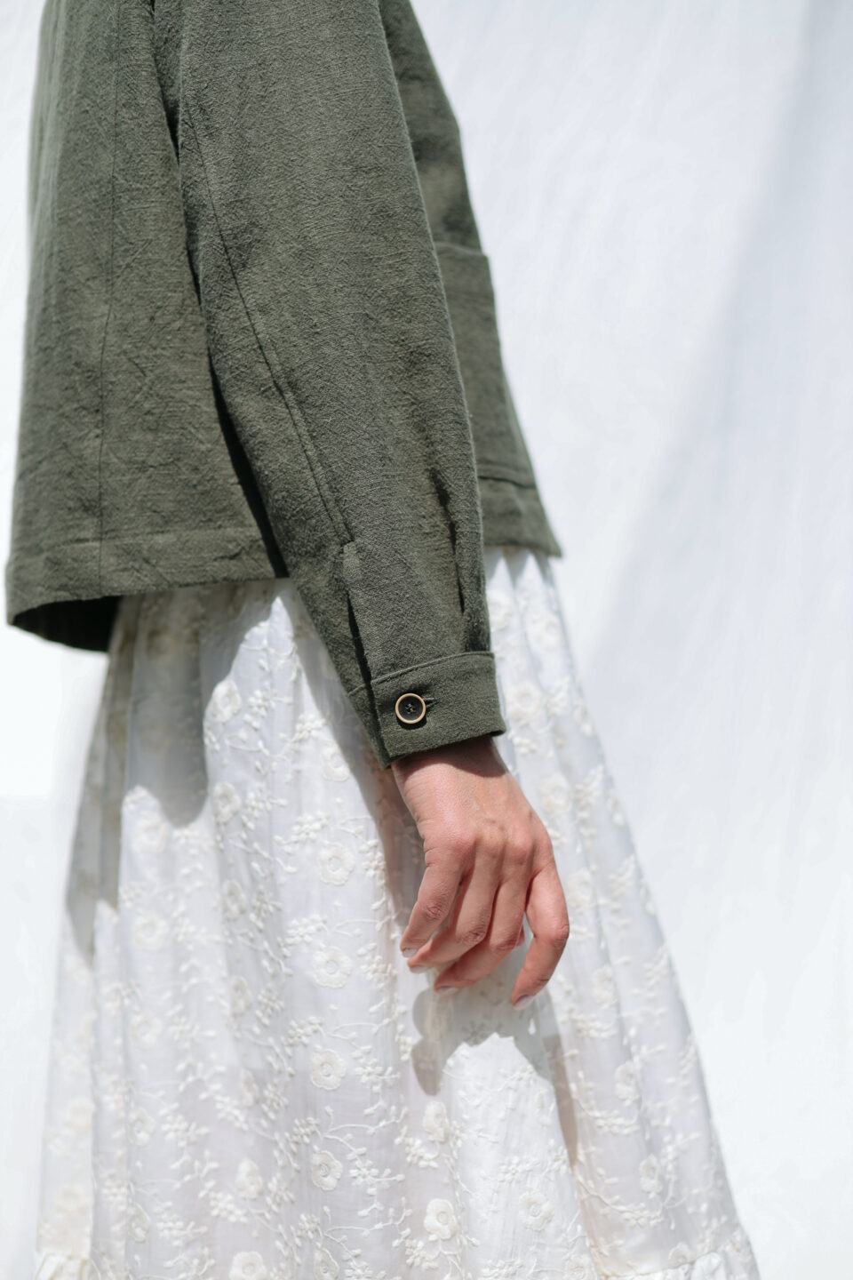 Heavy Linen Jacket with Peter Pan Ruffle Collar and Ties - Image 3