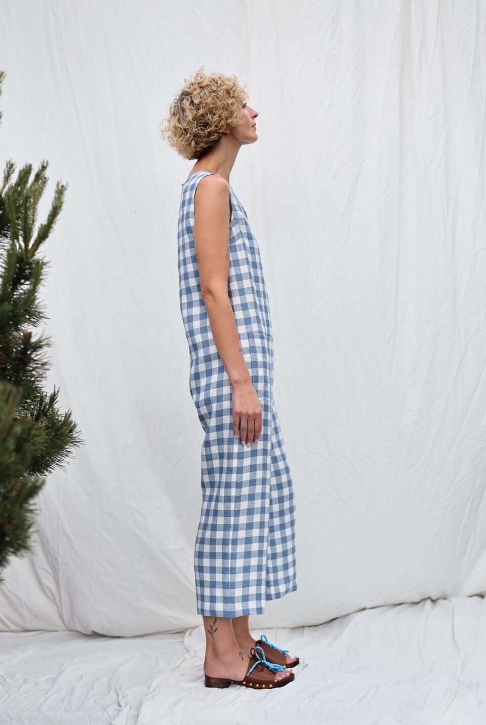 Sleeveless Cropped Wide Leg Linen Jumpsuit - Image 1