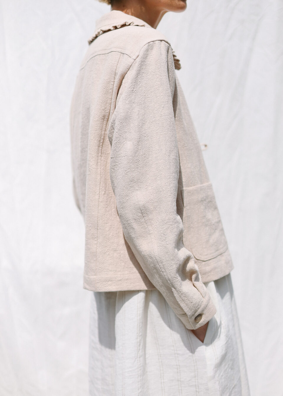 Beige heavy linen jacket with Peter Pan ruffle collar and ties - Image 2