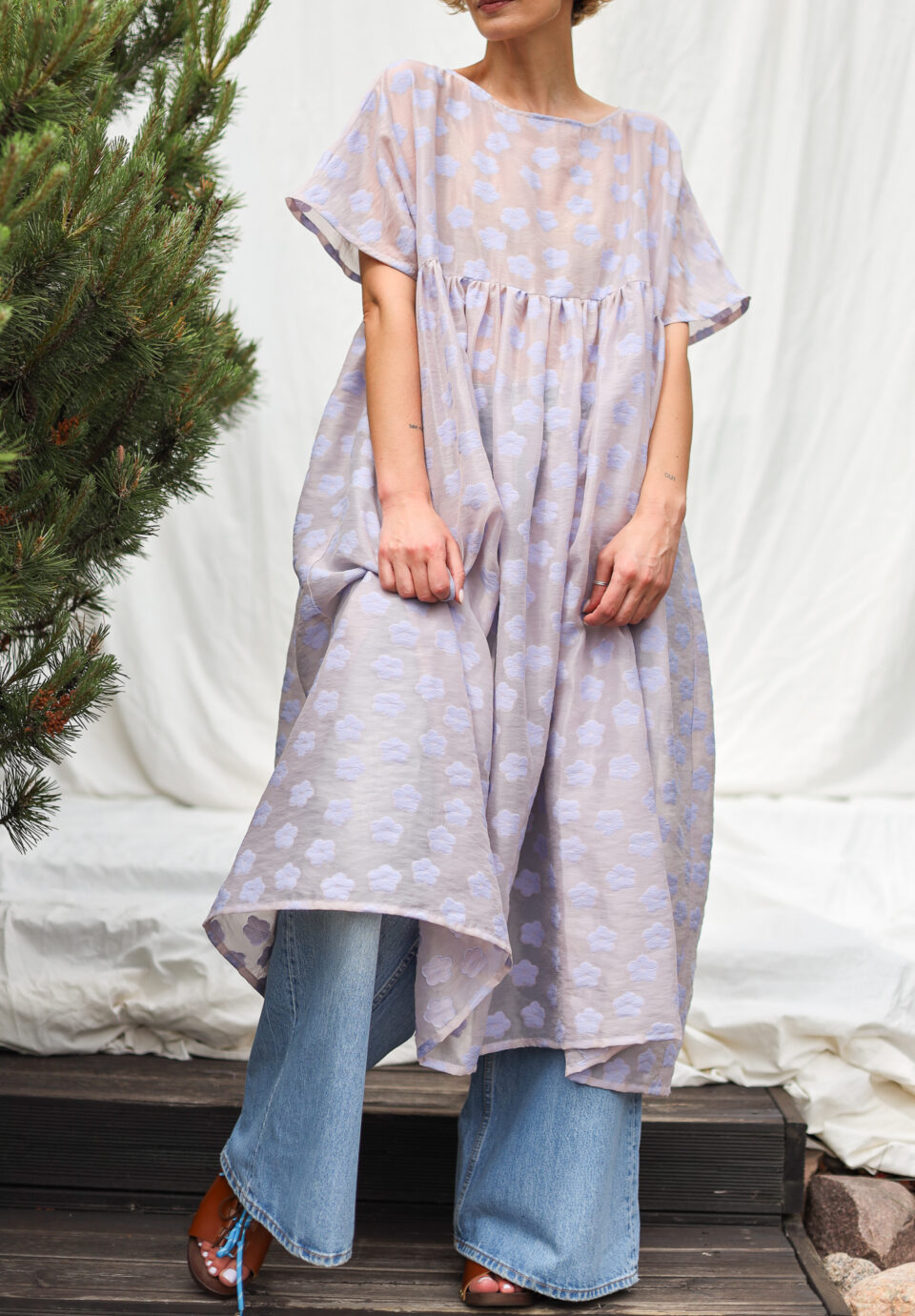 Lavender floral oversized viscose organza dress SILVINA - Image 5