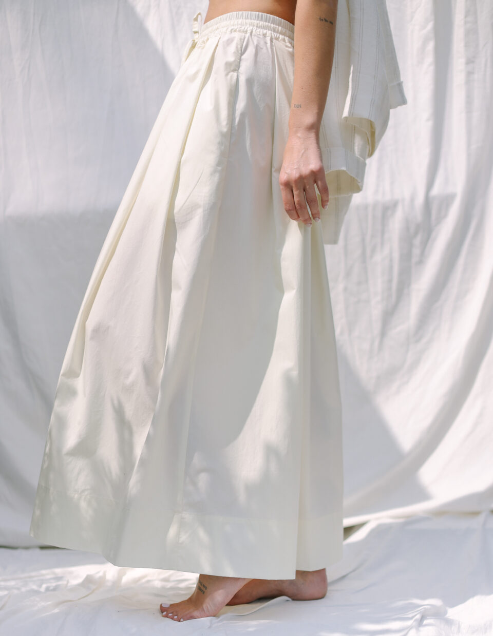 Organic cotton elasticated waist Maxi skirt with pleats - Image 4