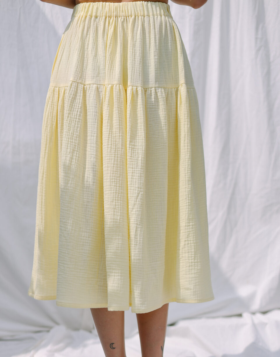 Double gauze elasticated waist Midi skirt in vanilla color - Image 4