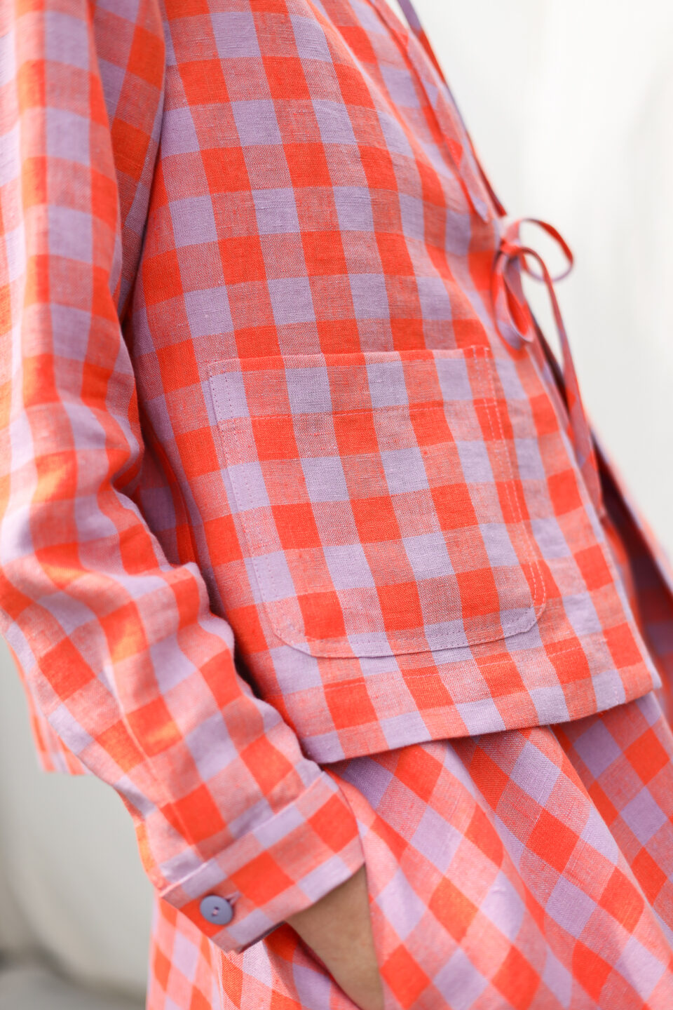Exclusive linen checks jacket with Peter Pan ruffle collar and ties - Image 3