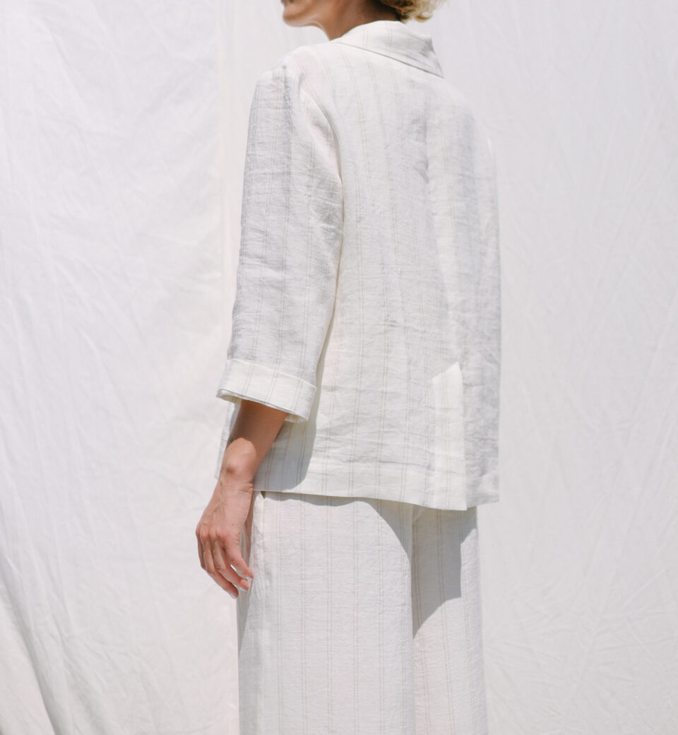 White Striped Linen 3/4 Sleeve Blazer - Image 3