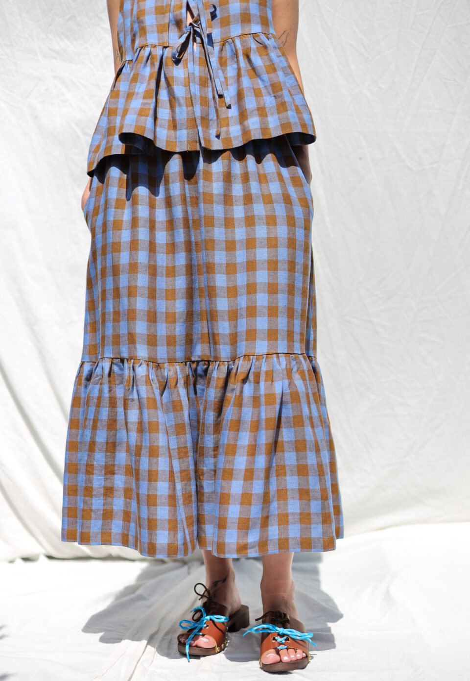 Elastic Waist Ruffled Hem Midi Skirt In Blue Checked Linen - Image 2