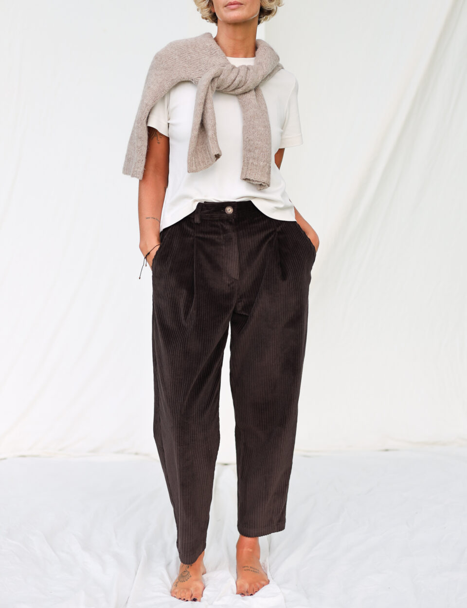 Boxy tapered leg wide wale cord trousers in dark brown - Image 2