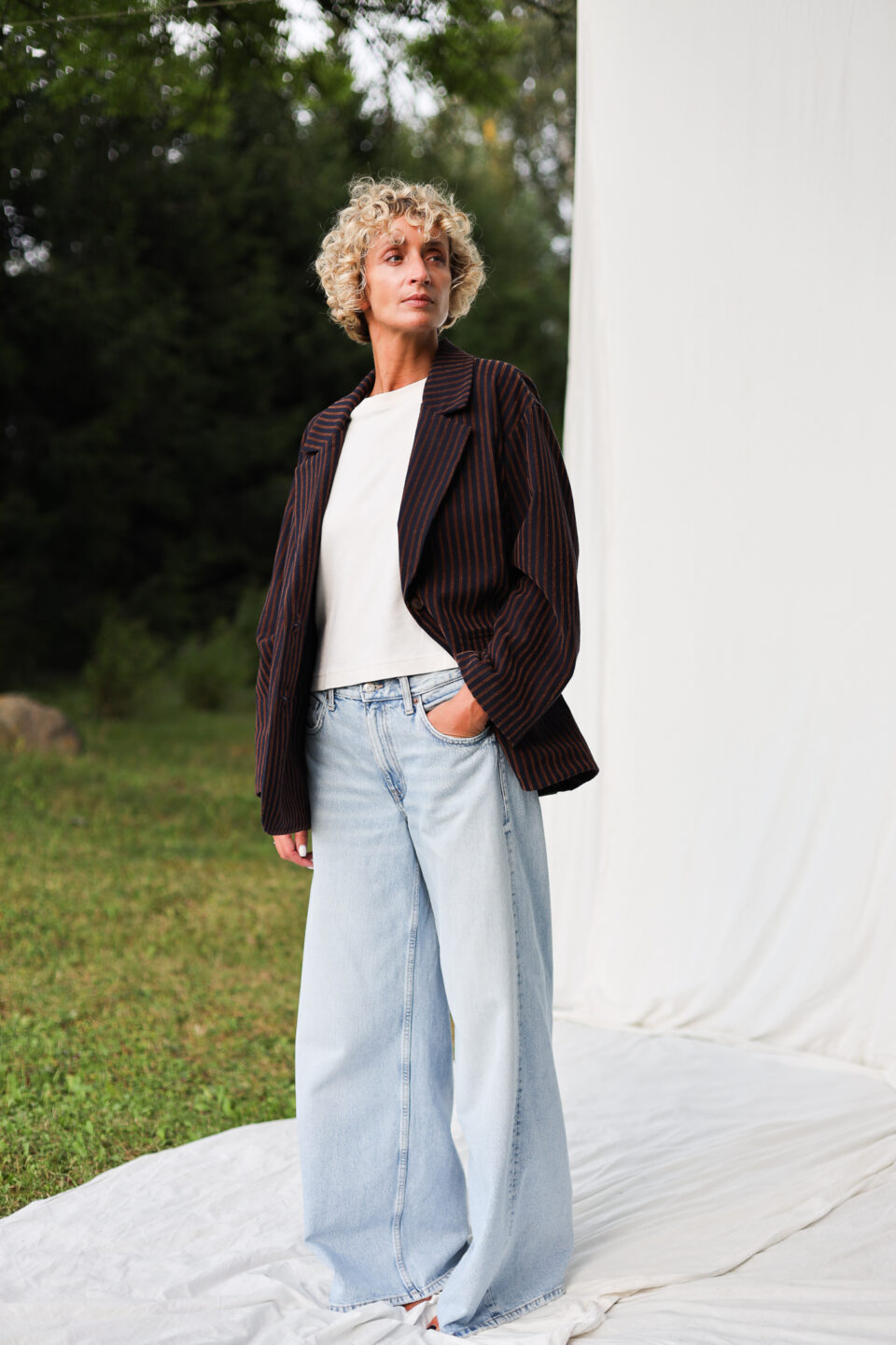 Oversized blazer in navy blue stripes cotton - Image 4