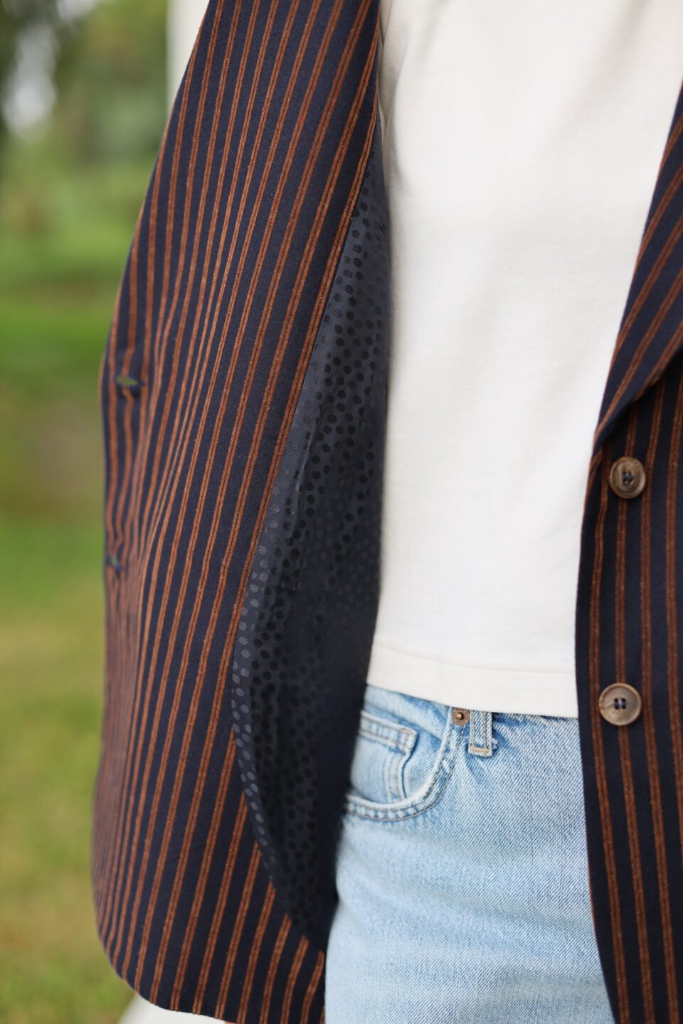 Oversized blazer in navy blue stripes cotton - Image 5