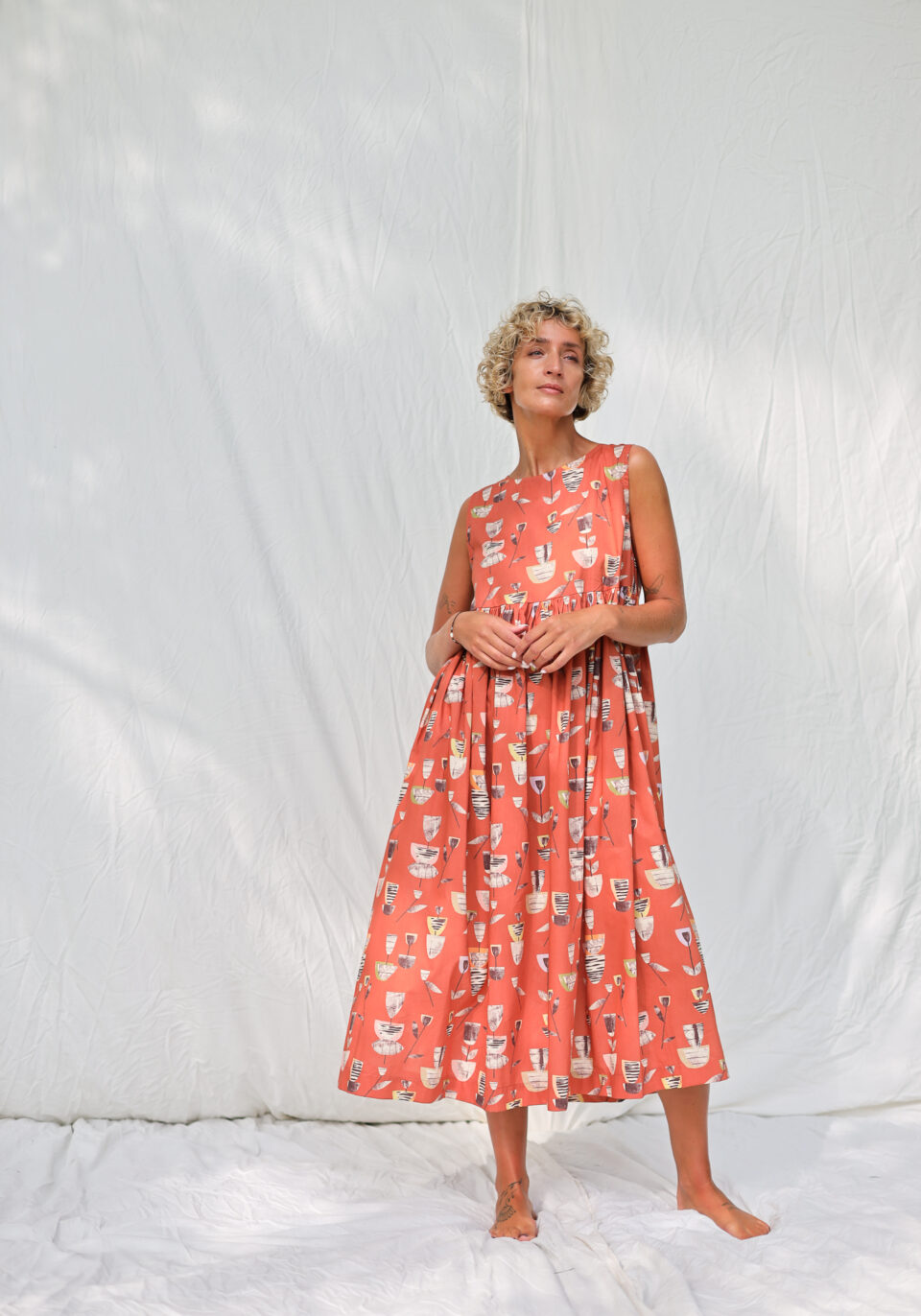 Sleeveless Loose Smock Dress in ORANGE JOSIE abstract print - Image 2