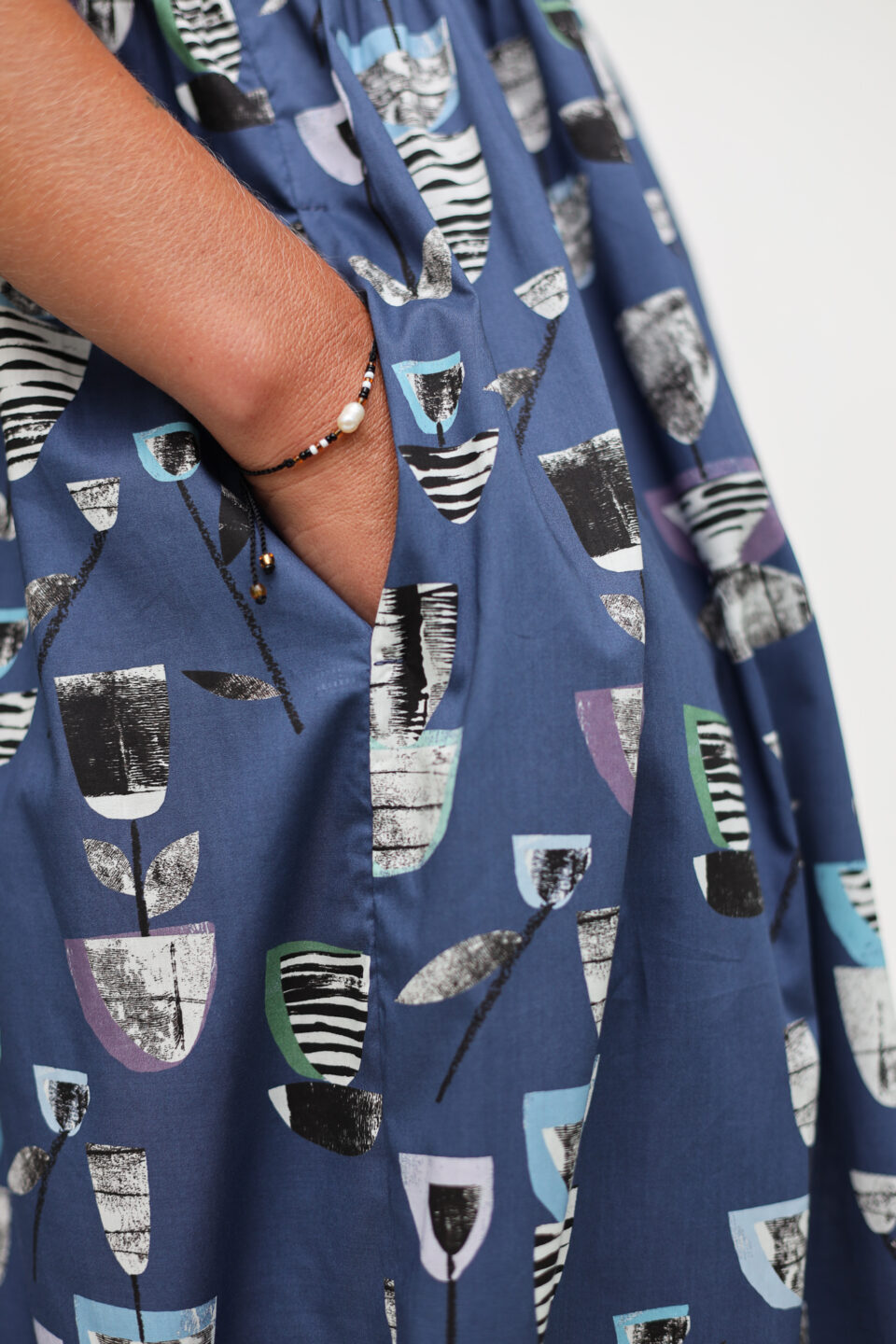 Sailor collar loose fit dress in BLUE JOSIE abstract print - Image 2