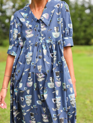 Sailor collar loose fit dress in BLUE JOSIE abstract print | Dress | Sustainable clothing | OffOn clothing
