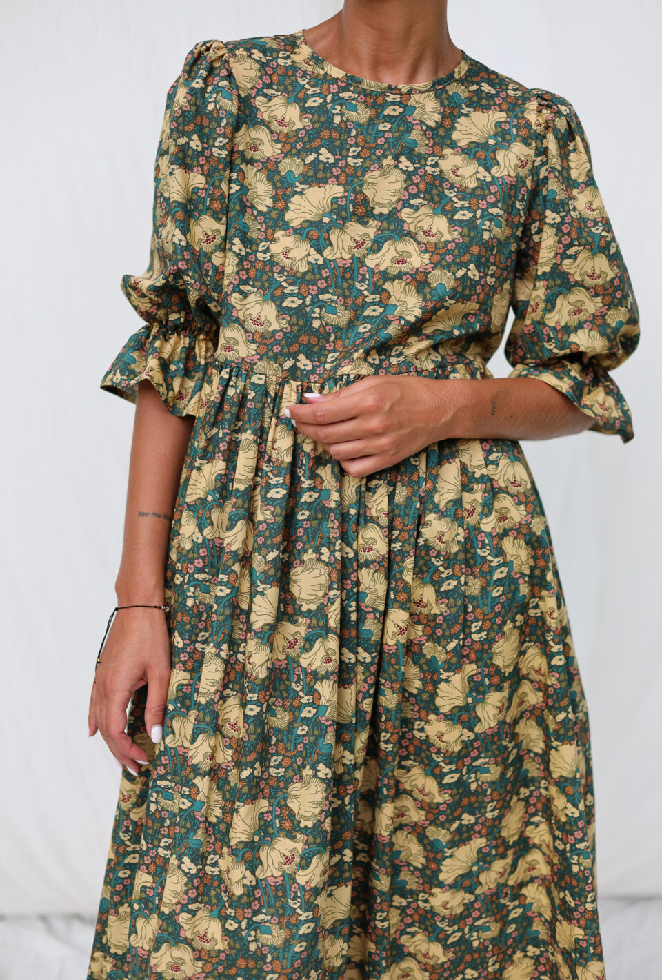 Handmade Puffy Sleeves Oversized Dress NINA in CLEMENTINA DAISY floral print | Dress | Sustainable clothing | OffOn clothing