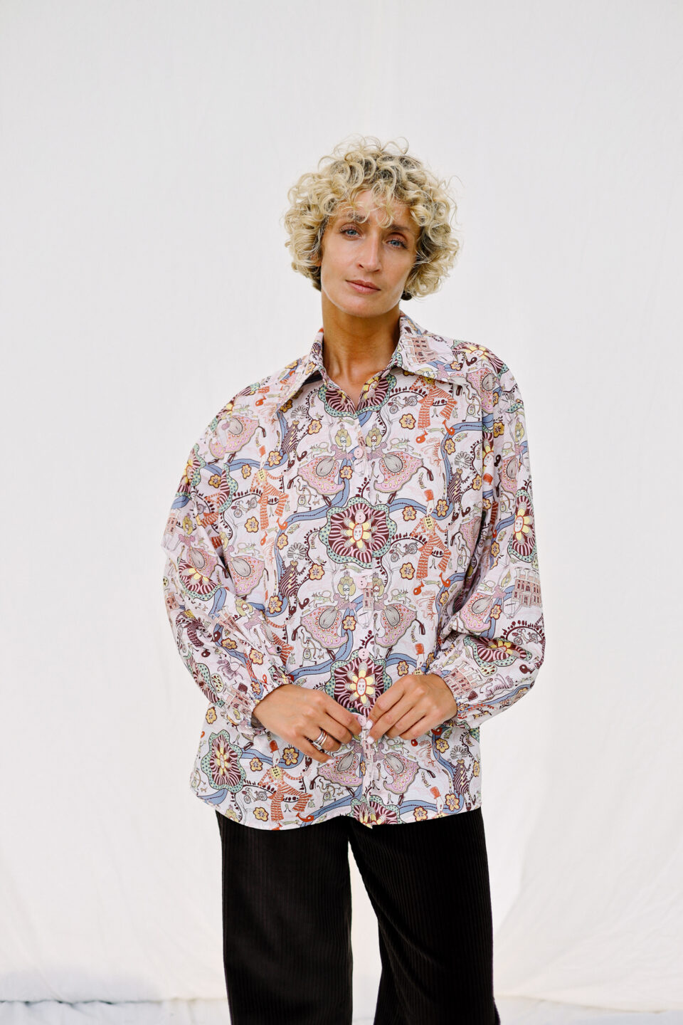 Oversized Tana Lawn Cotton Shirt ELIAN in Abstract Print | Shirts | Sustainable clothing | OffOn clothing