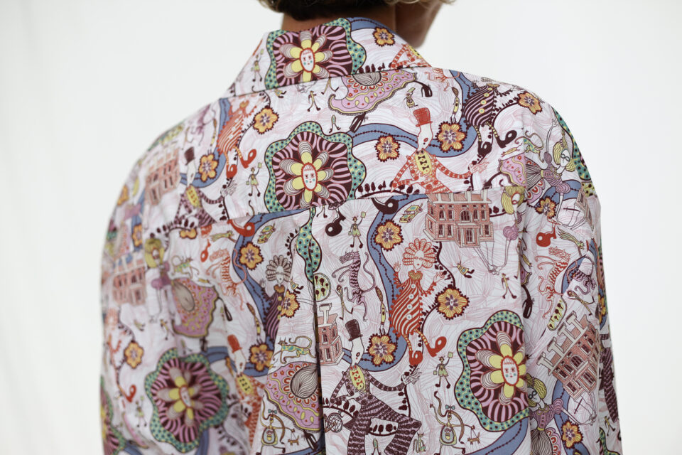 Oversized Tana Lawn Cotton Shirt ELIAN in Abstract Print - Image 3