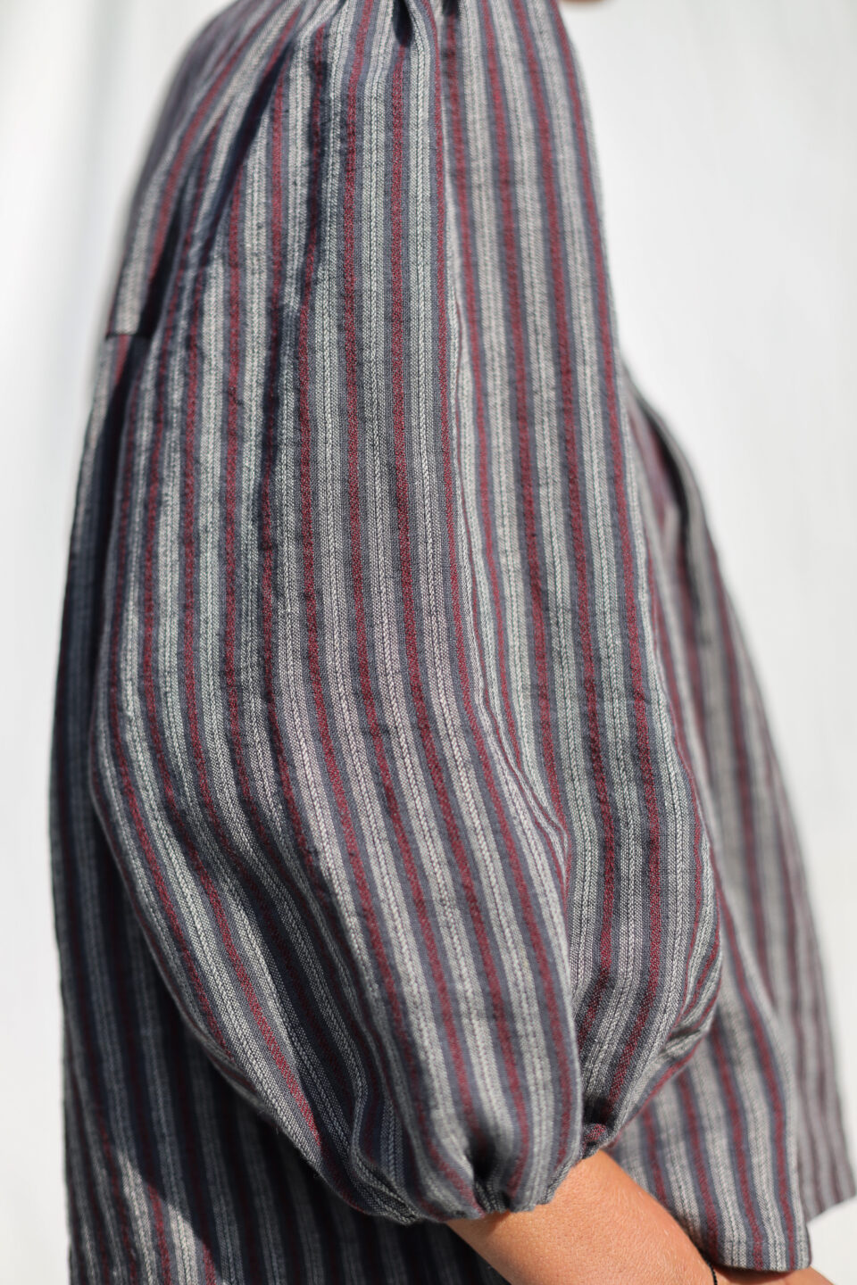 Striped Jacquard Linen Blouse with Puffy Sleeves - Image 2