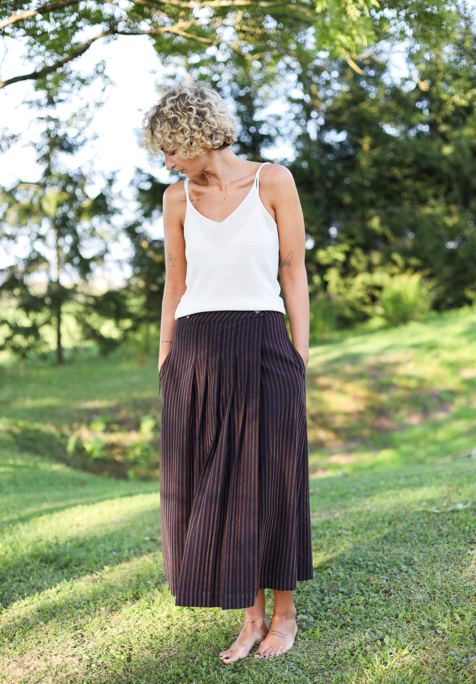 Front pleated wrap skirt in velvety navy blue stripes - Image 5