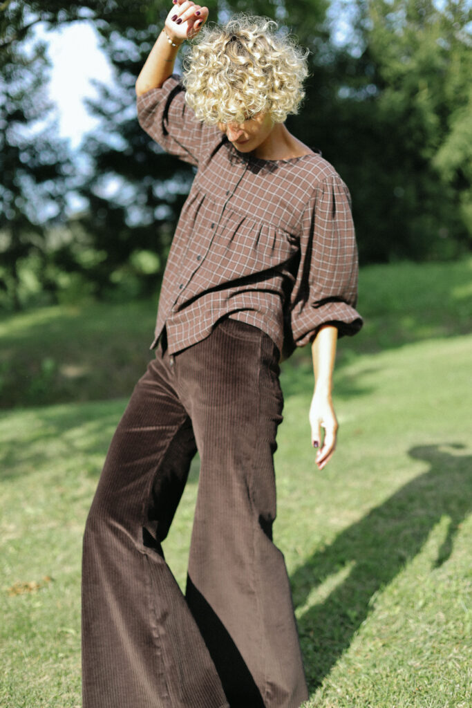 Wide Flared Leg Pants In Dark Brown Corduroy - Image 7