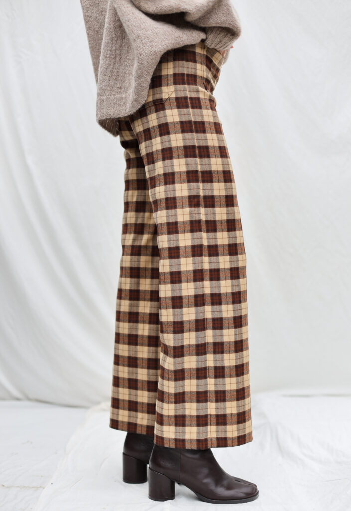 Wide cropped leg wool checkered pants - Image 3