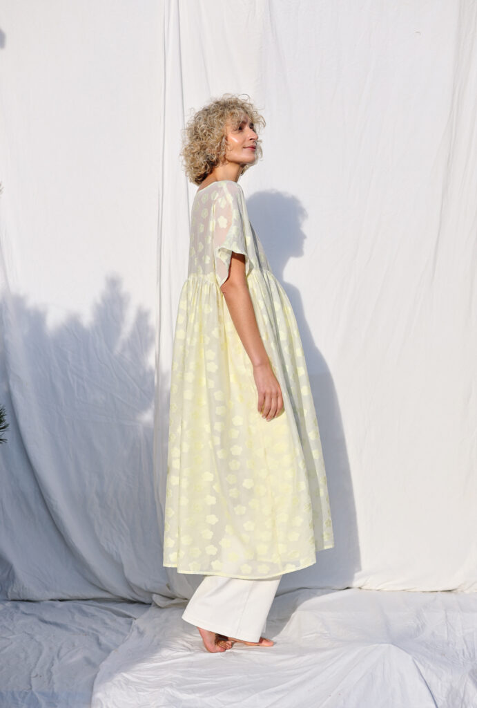 Floral oversized organza dress SILVINA - Image 2