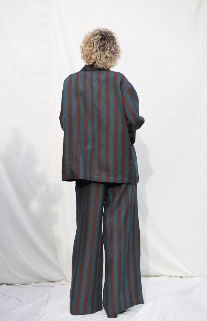 Elegant striped linen matching suit - Image 2