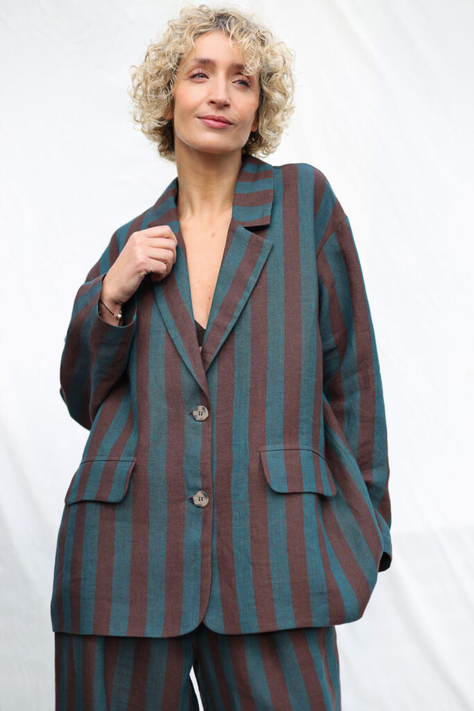 Elegant striped linen matching suit - Image 3