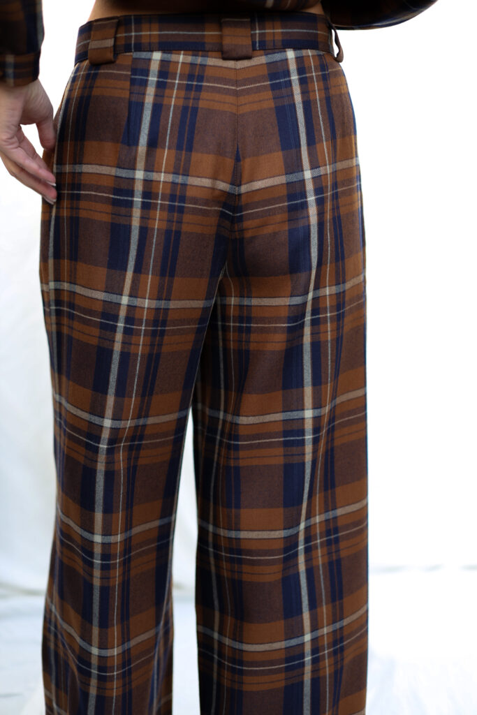 Pleated plaid wool palazzo trousers - Image 4