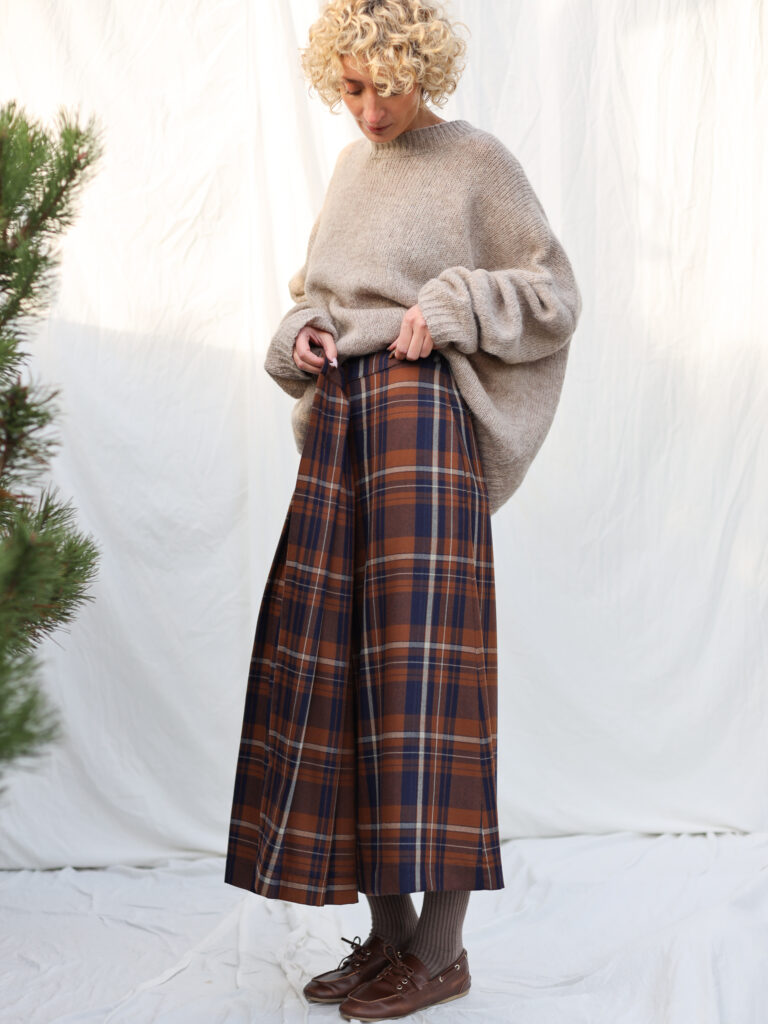 Wool plaid pleated wrap skirt | Skirt | Sustainable clothing | OffOn clothing