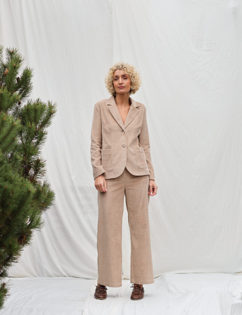 Wide Wale Cord Fitted Elegant Blazer - Image 1