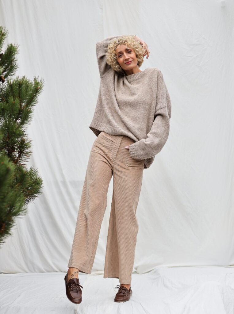 Wide wale sand cord vintage cut trousers - Image 4
