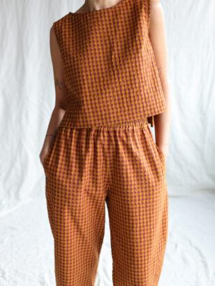Sleeveless Seersucker Checks Cropped Hem Top | Tops | Sustainable clothing | OffOn clothing
