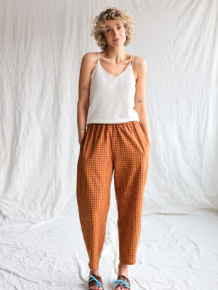 Balloon trousers VIVIAN in seersucker check | Trousers | Sustainable clothing | OffOn clothing