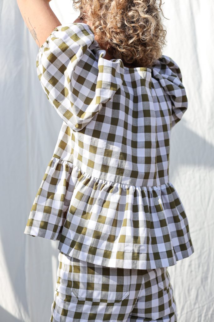Seersucker checks puffy sleeves blouse with ties SUNNY