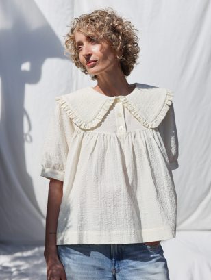 Puritan Collar Blouse OLIVIA in Seersucker Cotton | Blouse | Sustainable clothing | OffOn clothing