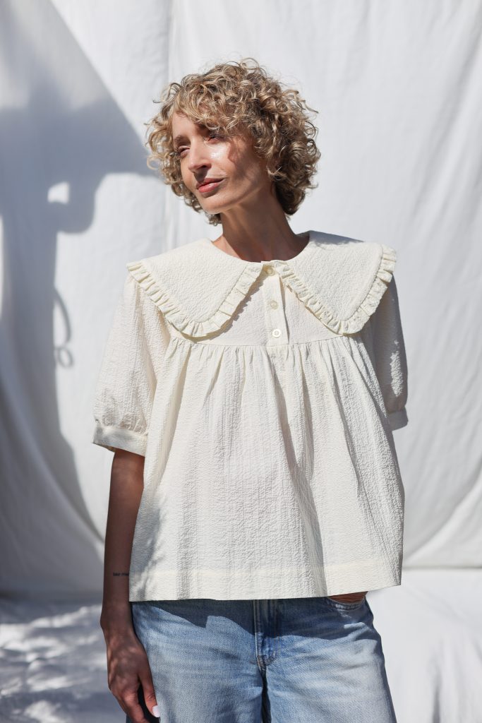 Puritan Collar Blouse OLIVIA in Seersucker Cotton | Blouse | Sustainable clothing | OffOn clothing