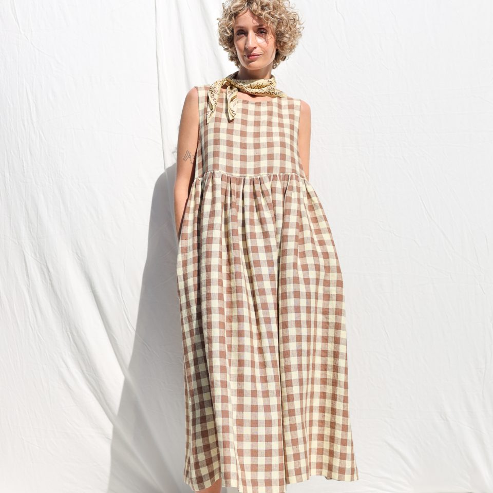 Sleveless linen smock dress in checks