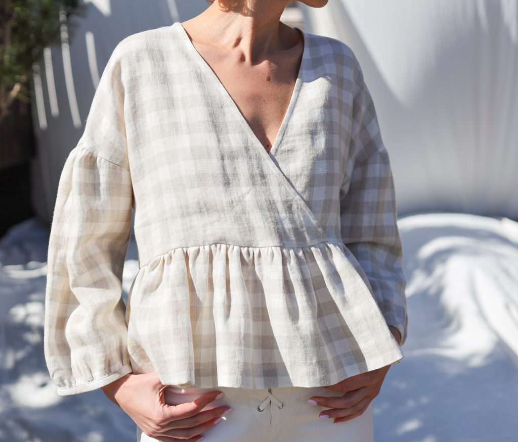 Linen V-neck puffy sleeve peplum blouse CLARA in checks