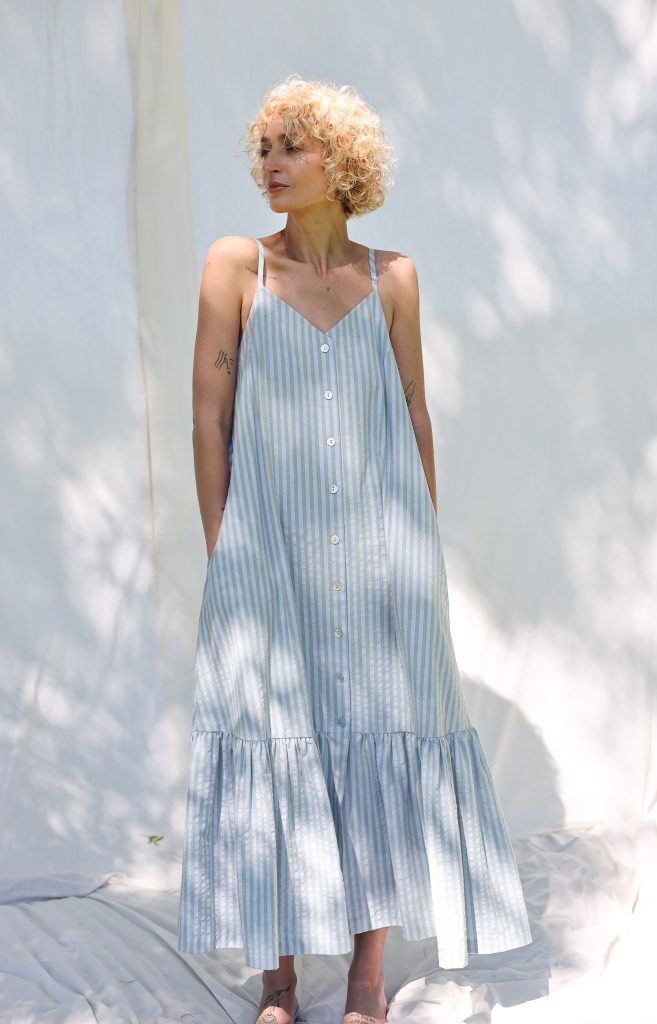 Sleeveless Seersucker Checks Maxi Dress with Ruffled Hem